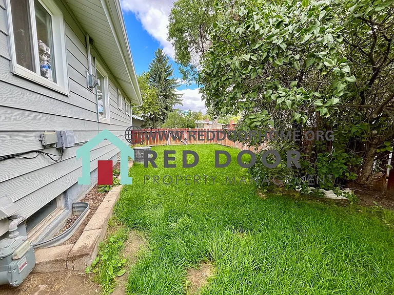 2213 4th St NE — Photo 9