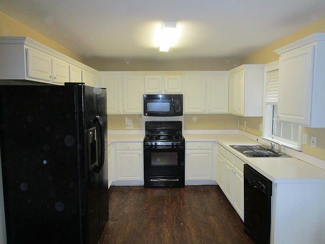 2nd image of 710 Victoria Station Blvd #0