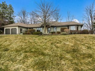 15774 Merlot Dr, Traverse City, MI 49686