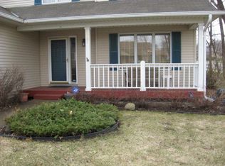 5687 Lone Oak Dr, Savage, MN 55378