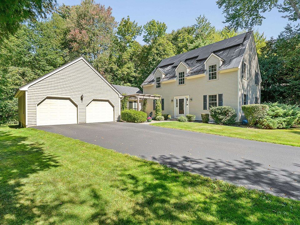 1st image of 160 Heritage Lane