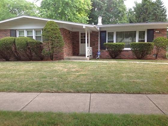 1st image of 726 Fitzhenry Ct