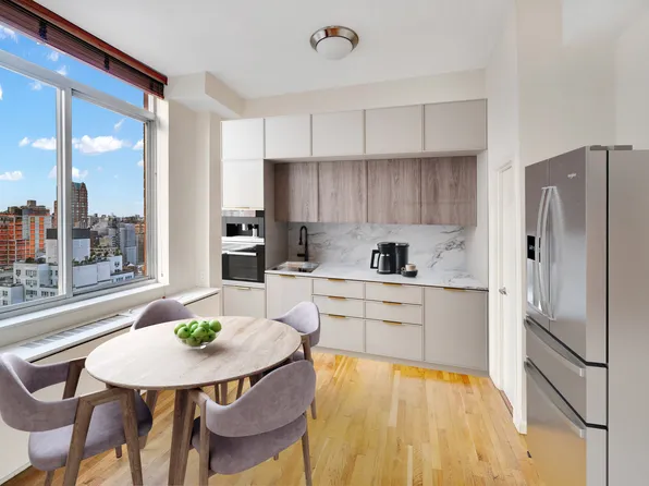 343 East 74th Street image 4 of 16