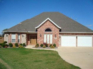 3805 W Legacy Ln, Rogers, AR 72758
