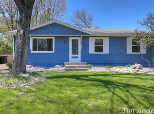 123 Cahill Dr, Rockford, MI 49341