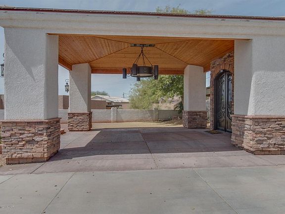 2nd image of 3425 El Porto Ln