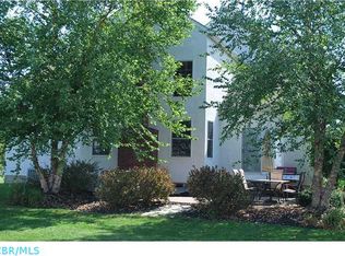 3929 Laurel Valley Dr, Powell, OH 43065