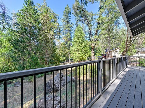 5th image of 20495 Bellwood Ct