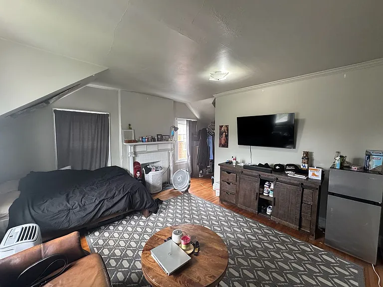 350 Probasco St — Photo 17