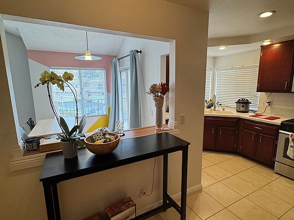 5th image of 3120 Milano Unit B
