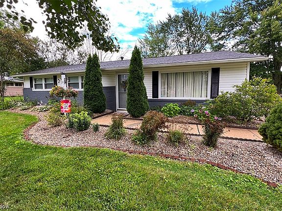3rd image of 1744 Luke Dr
