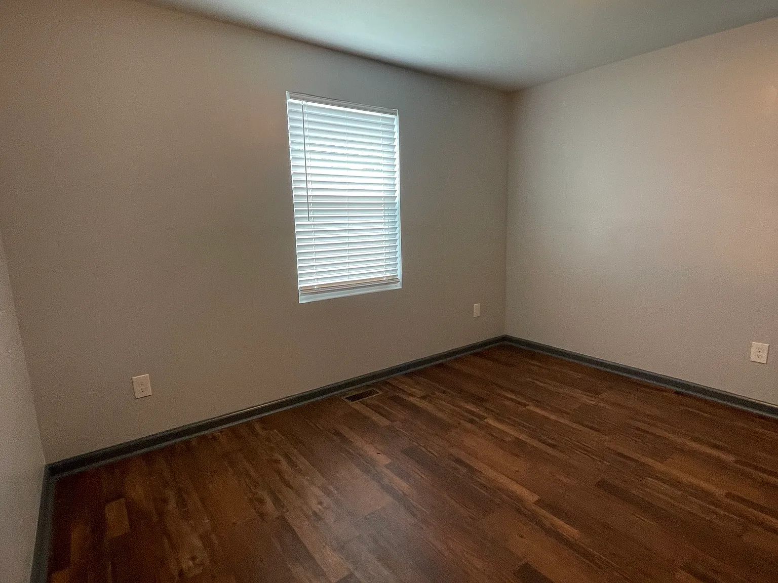 1 bed, 700 sqft, $920 — Photo 4