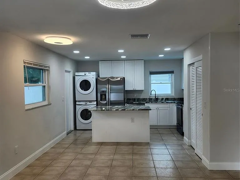 15414 Avalon Ave #2 — Photo 5