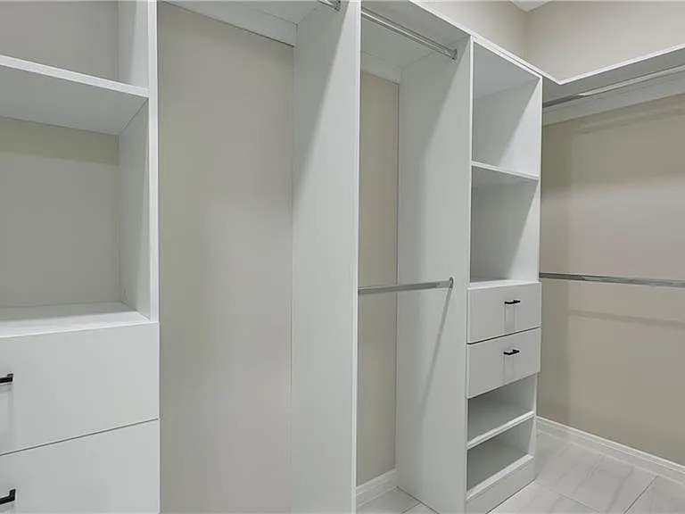 5605 Northwestern Ave #4 — Photo 19
