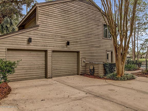 Side Entry Garage