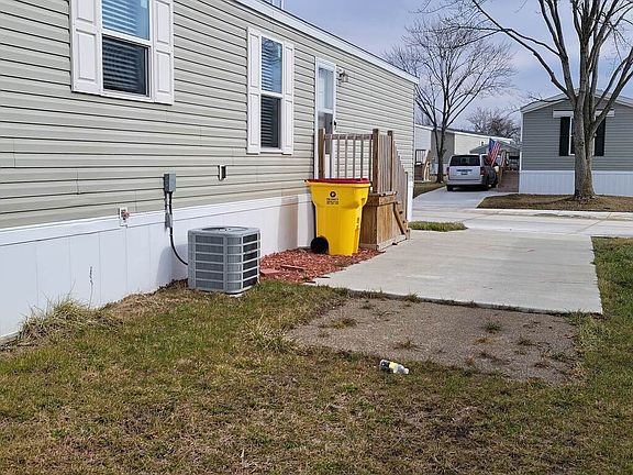 2nd image of 38063 Pardo Dr