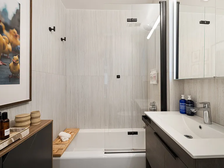 661 Driggs Ave #5B — Photo 33