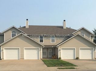 1013 Garden Way, Harrisonville, MO 64701