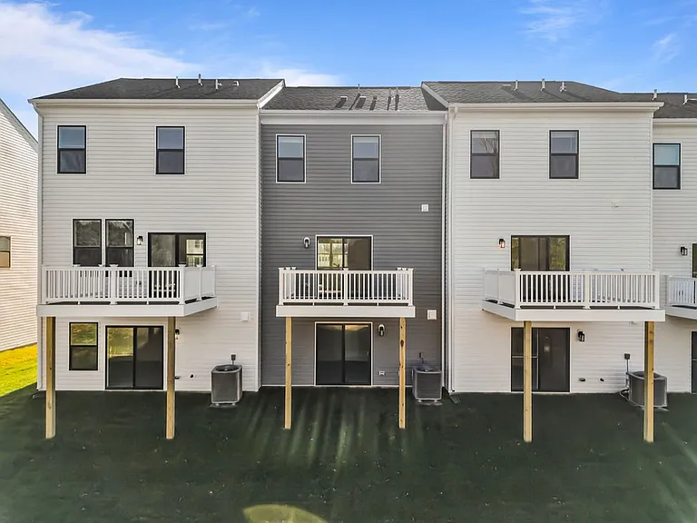 258 Soft Rush Ln — Photo 23