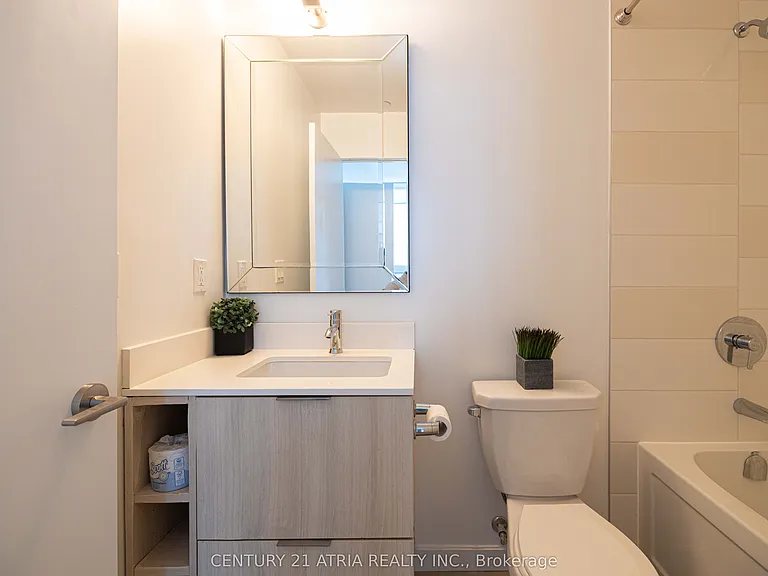 50 Forest Manor Rd #2011 — Photo 15