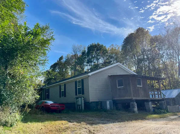 24 Decker Rd, Westport, NY 12993