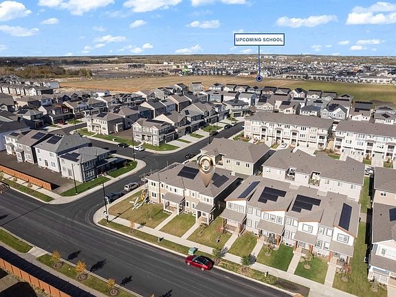 3rd image of 194 Sunwapta Way NW