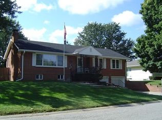 2814 Jennifer Ln, Country Club, MO 64506