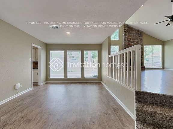 3rd image of 3414 Creekbriar Dr