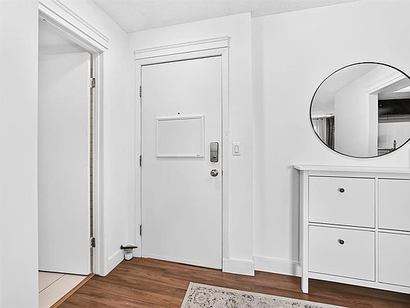 4th image of 3717 W 42nd St NW #307