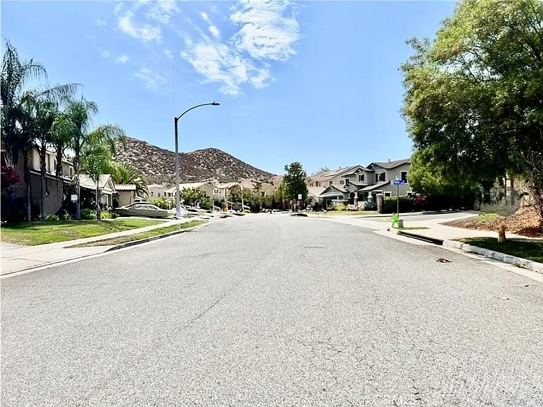 32040 Poppy Way — Photo 25