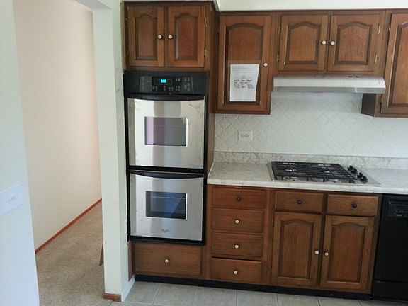 2nd image of 420 Lincoln Dr