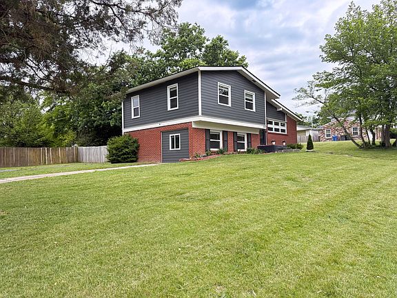 2nd image of 1034 Castleton Way