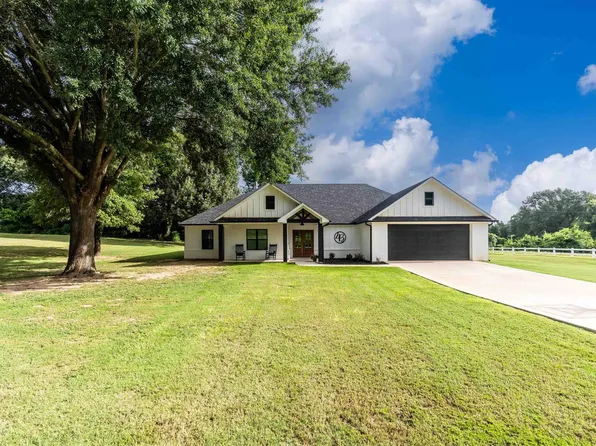 110 E Post Oak Dr, Frankston, TX 75763