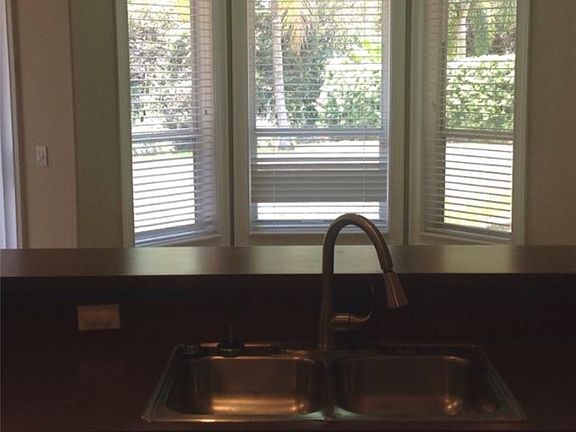 013EBB63-1BE6-4E2B-AABB-FDCFC1DC0FC8