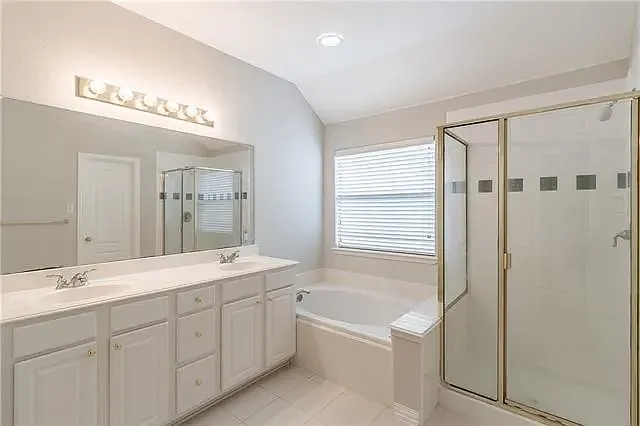 4600 Southpointe Dr — Photo 18