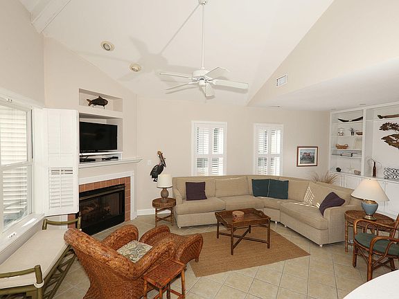 4th image of 117 Salter Path Road #503a