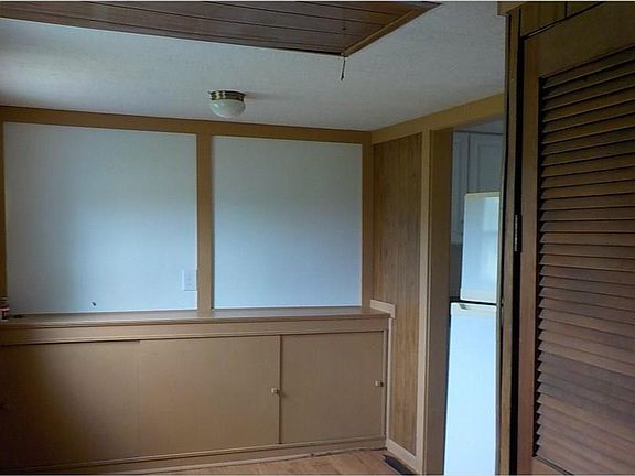 3rd image of 2783 Hillcrest Dr