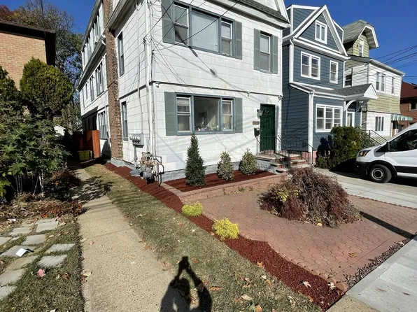 14957 Ash Ave, Flushing, NY 11355