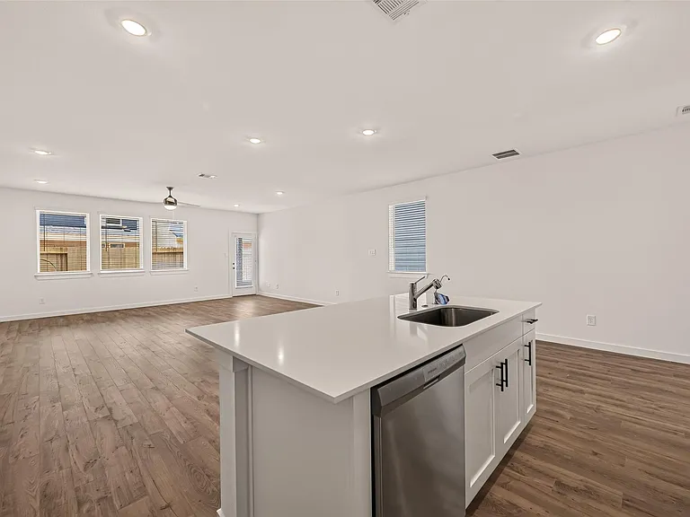 3527 Lovebird Ln — Photo 21