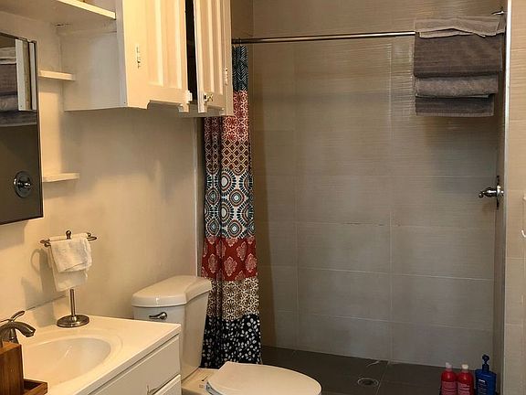 4th image of 572 Madison Ave #2