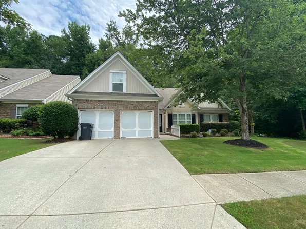 2577 Woodford Ln, Buford, GA 30519