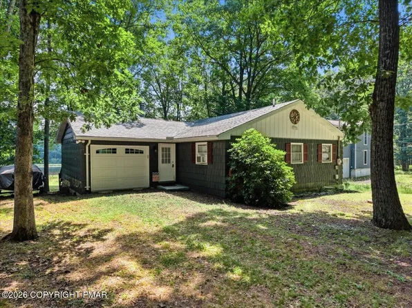 4203 Forest Dr, Kunkletown, PA 18058