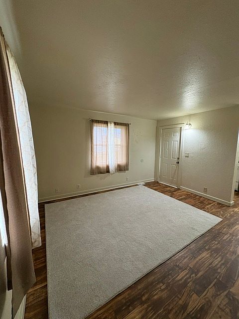 1st image of 1024 W Washington Ave APT 3