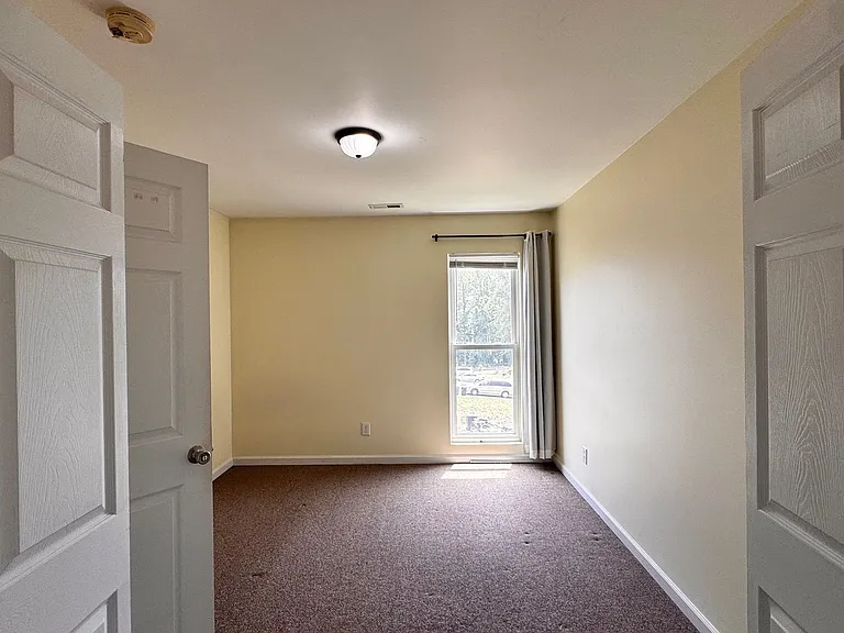 111 Montpelier St — Photo 31