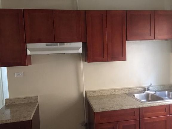 3rd image of 6201 W Wabansia Ave