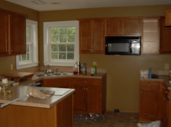 3rd image of 210 Pine Creek Dr