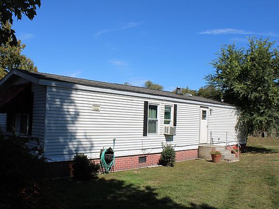 3rd image of 75 South St #3
