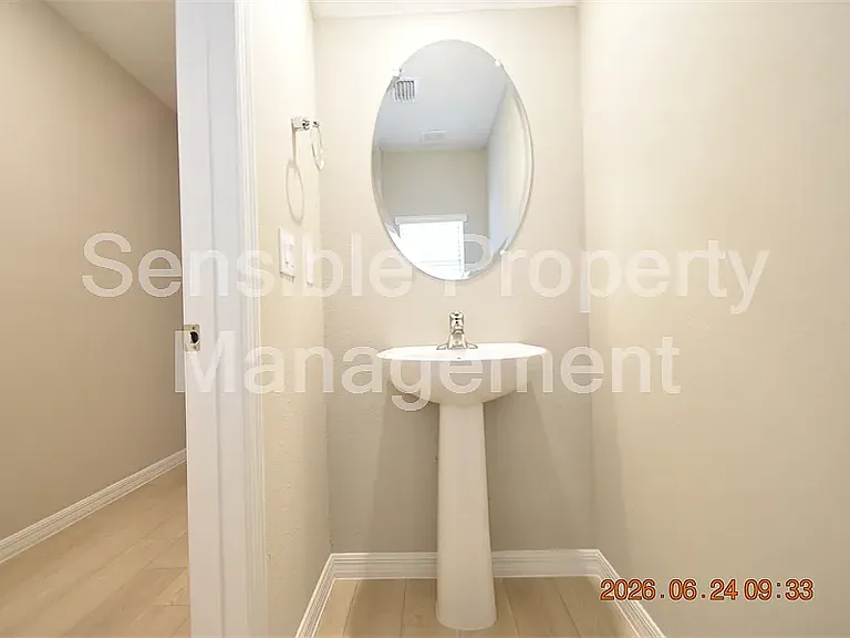 14468 Meadow Bird Ave — Photo 8