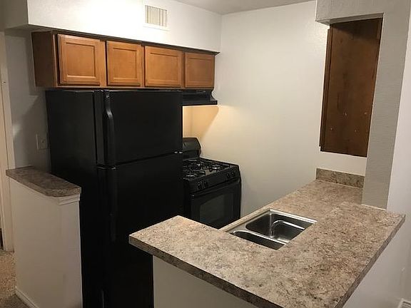 2nd image of 4700 E Side Ave APT 204