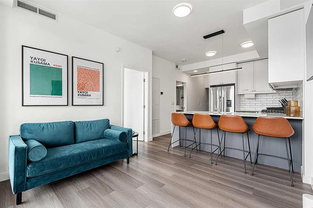 2 bed, 1.0 bath, 615 sqft, $1,950 — Photo 1